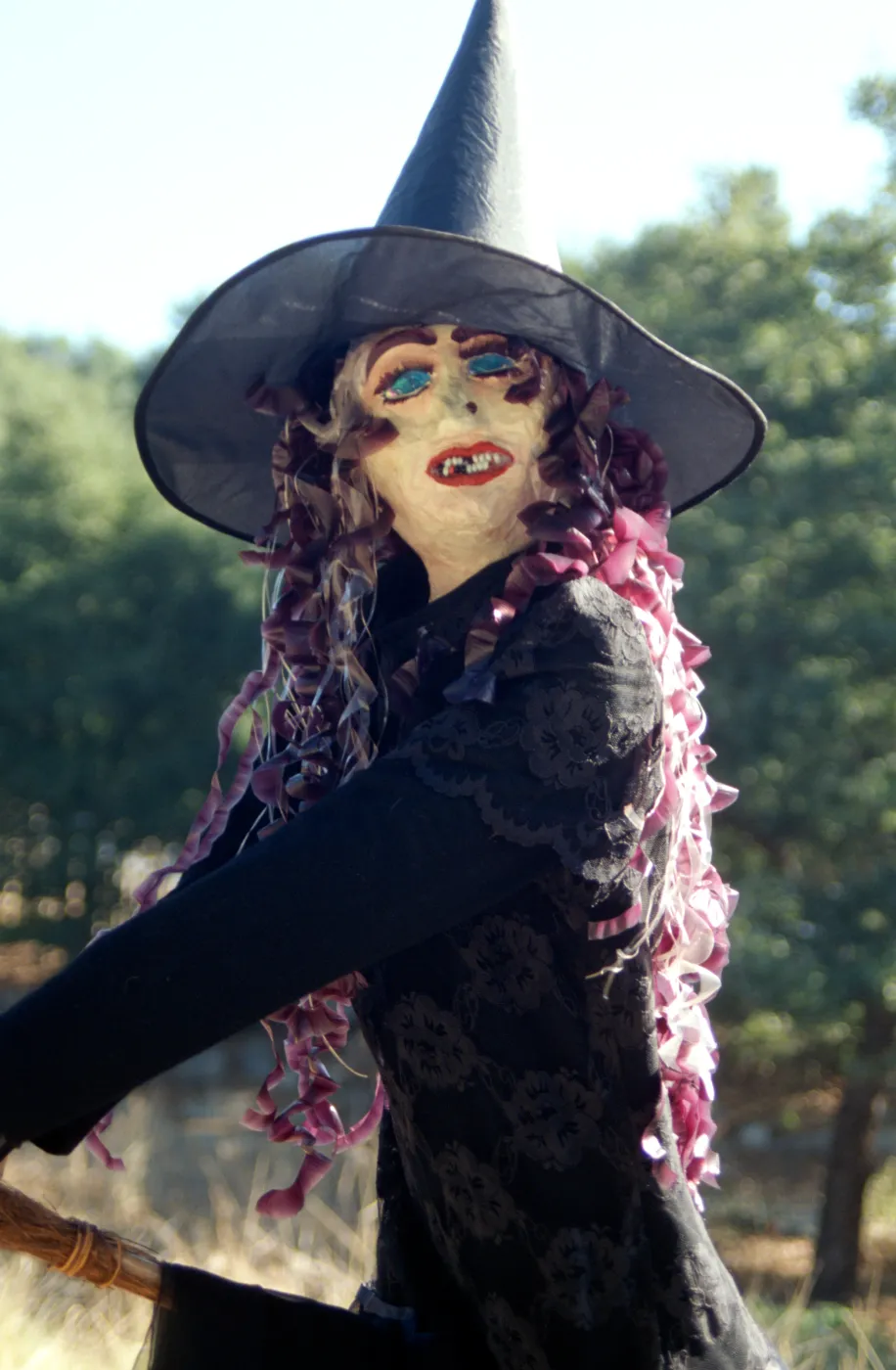Scarecrow Contest 1998