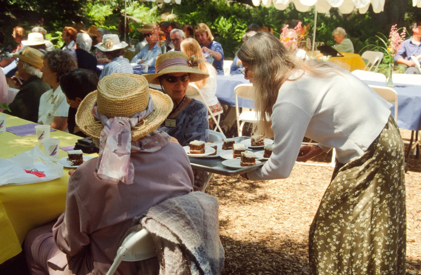 Volunteer Luncheon 2001