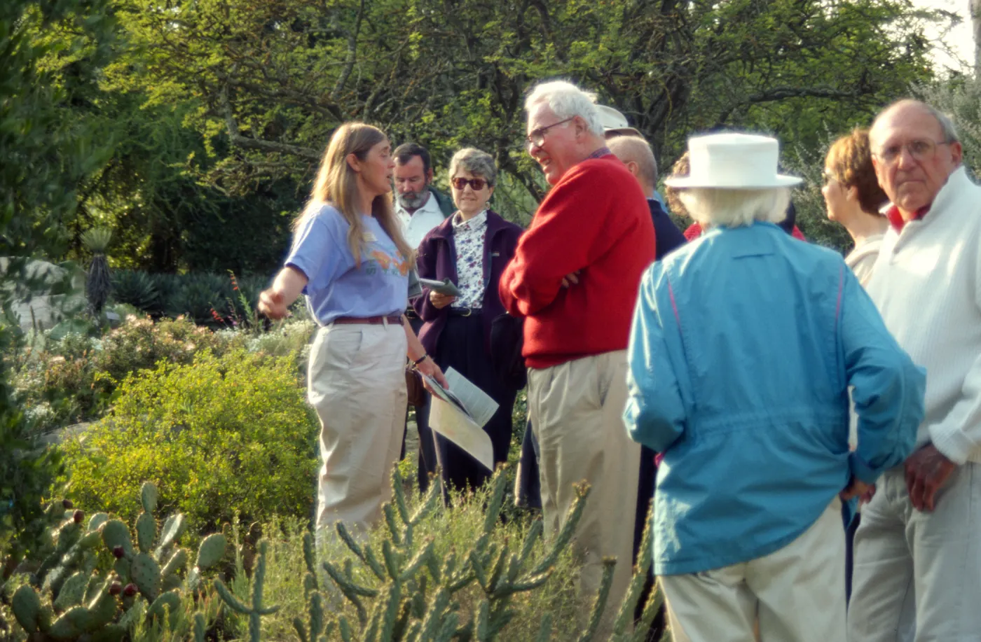 SBBG Members BBQ, 2001, Docent Tour