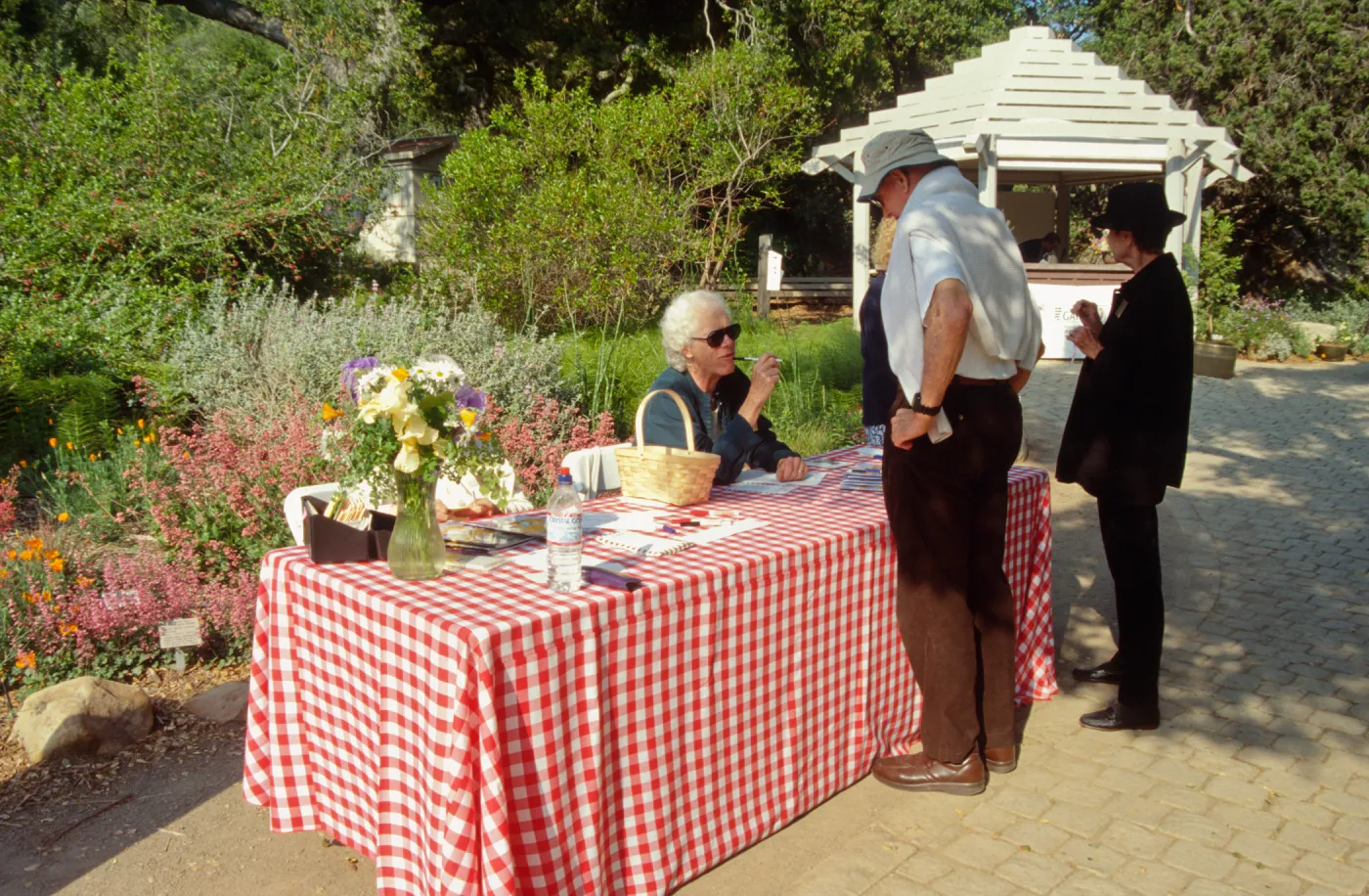 SBBG Members BBQ, 2001, reception table at Garden Entrance