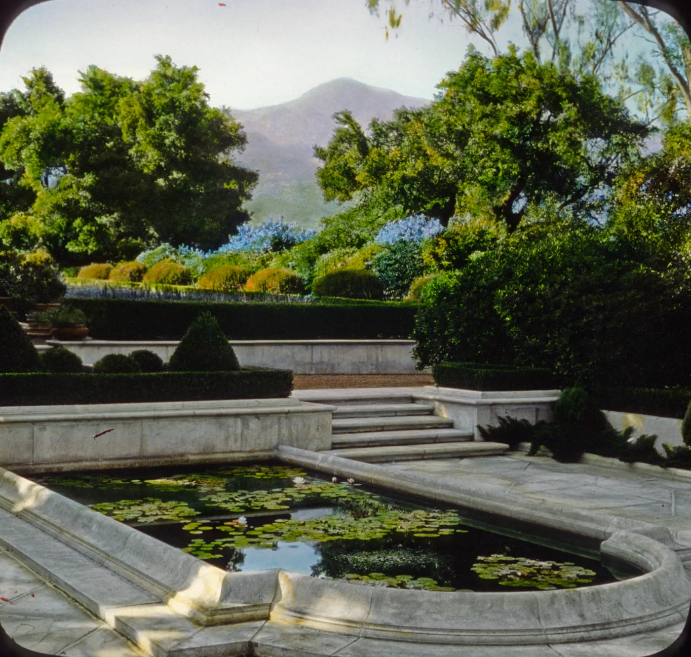 Santa Barbara Gardens of the Past - La Toscana 