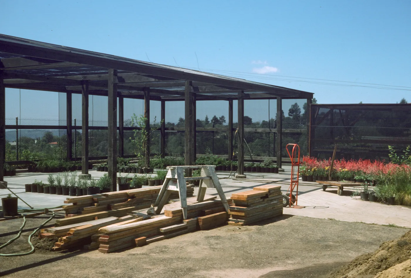 Construction: Can yard surface concrete