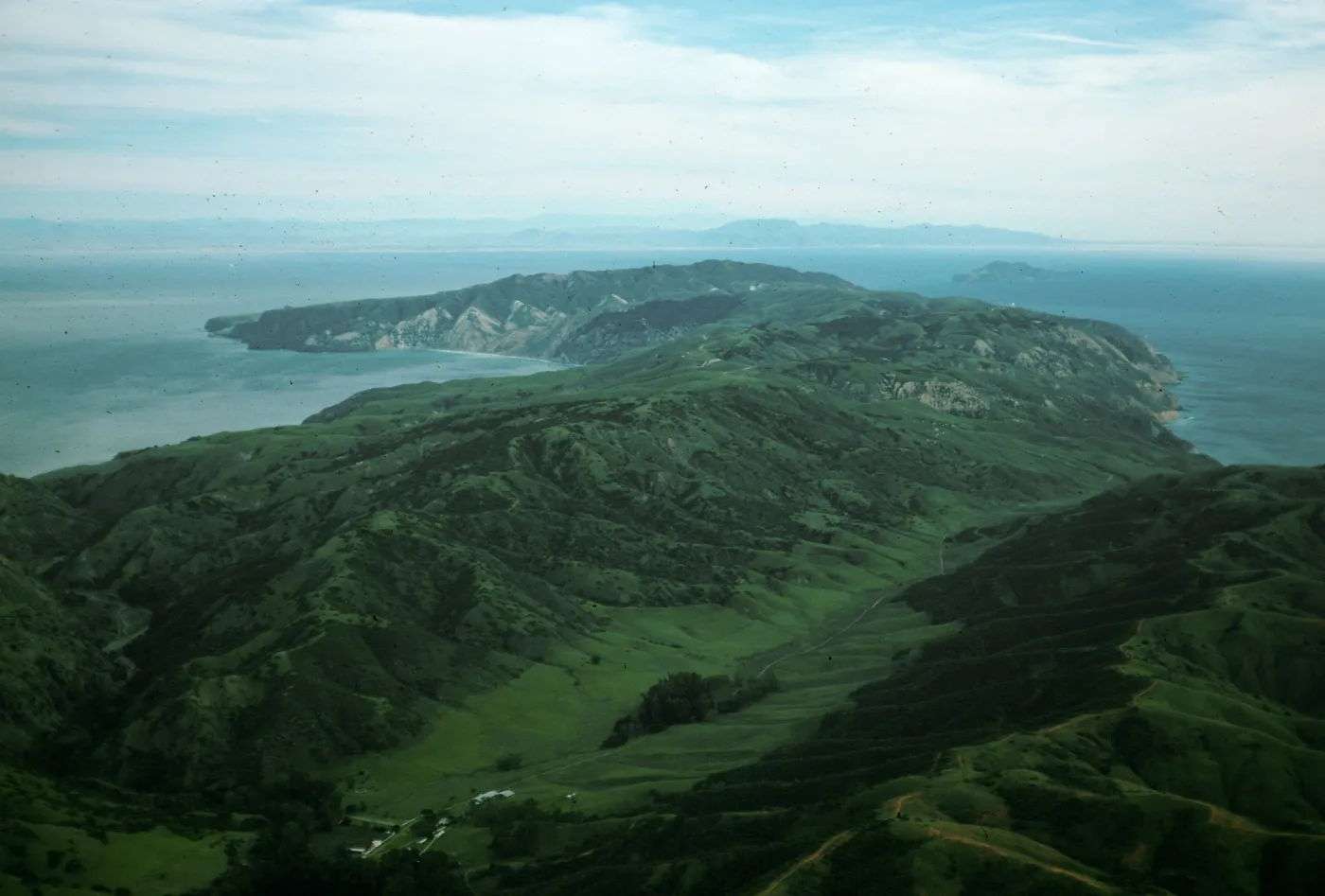 Santa Cruz Island, Central Valley