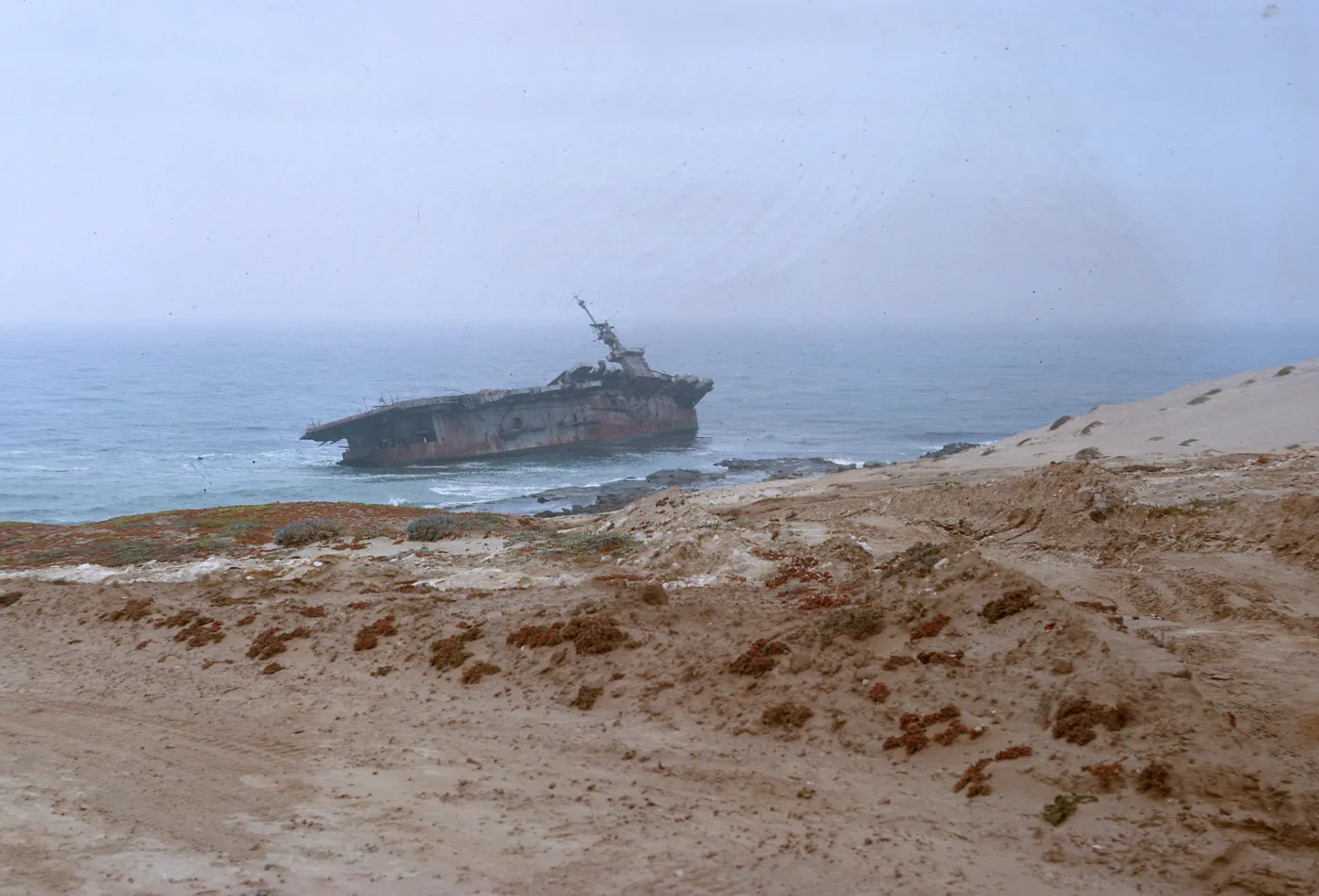 15/ aircraft carrier - looking North, 65-181 & SN-98