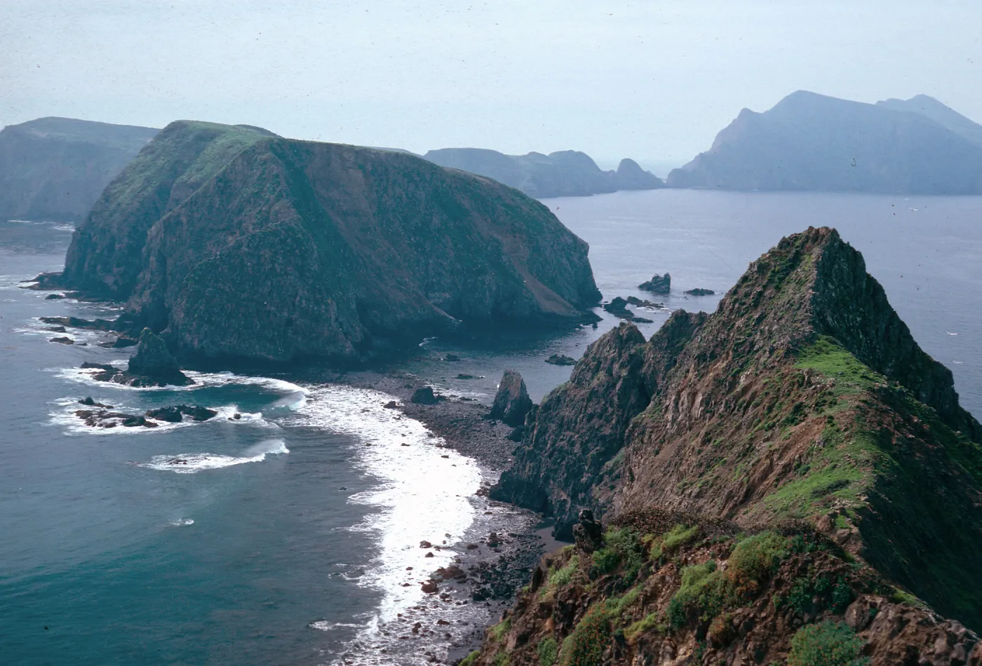 landbridge between East & Middle Anacapa Islands, at low tide (~0.6 ft.), Middle Anacapa Island
