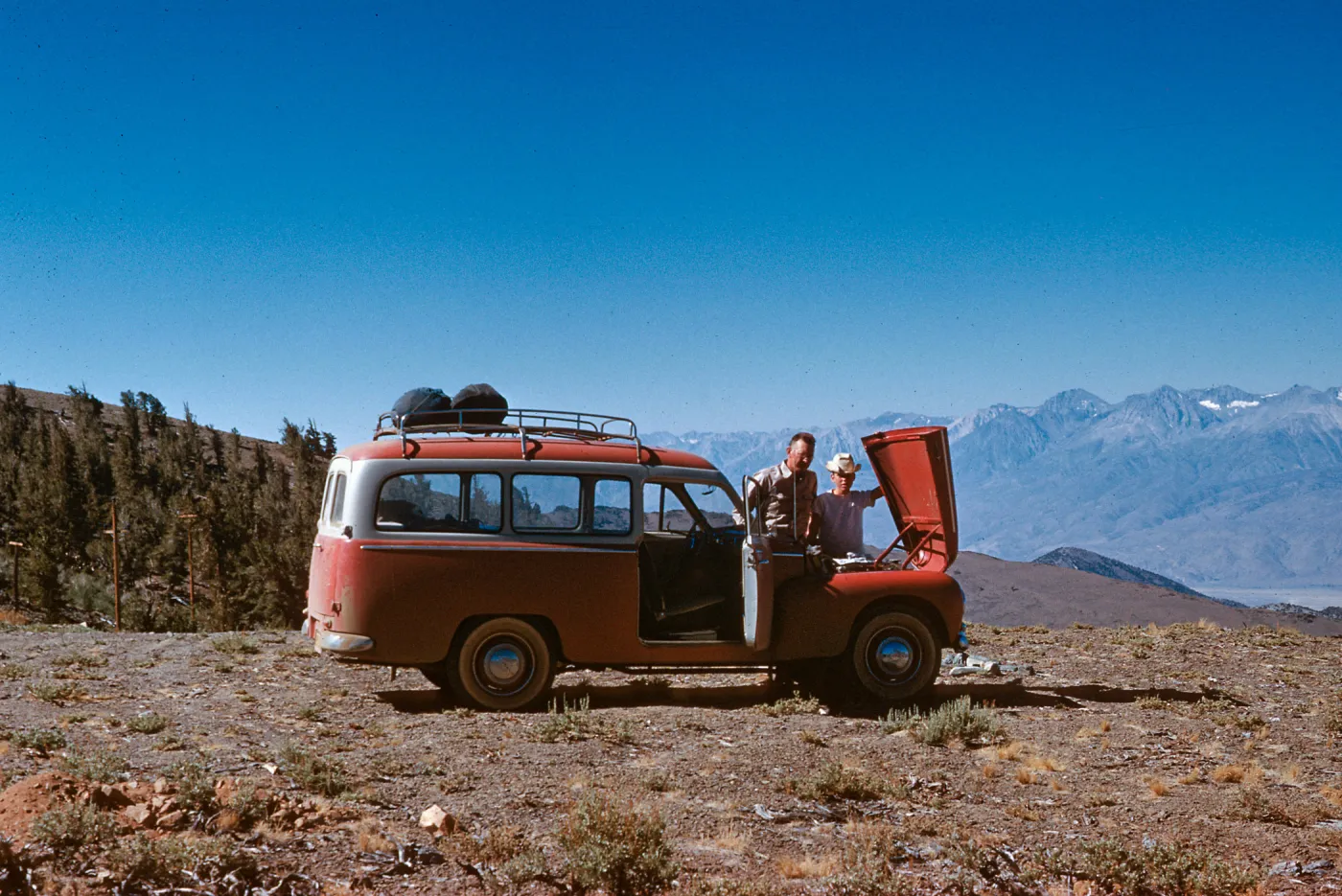 Volvo at top of Silver Canyon