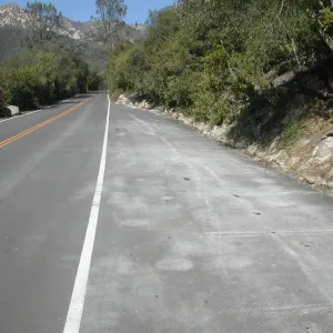Mission Canyon Road, pocket parking