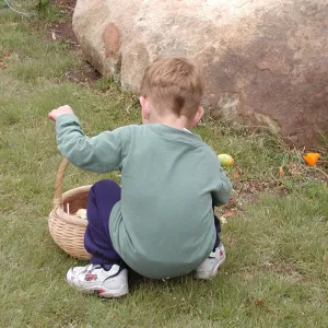children, kids, SBBG Egg Hunt, 2002