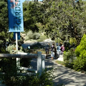 visitors at the Garden Entrance, SBBG Community Free Day, October 16 2011