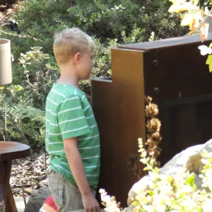 Trails n Tails 2014, Boy and piano on Arroyo stage