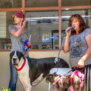Trails n Tails 2014, Who's That Doggie in the Garden Photo Contest