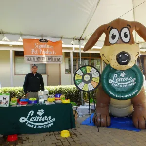 Trails n Tails 2015, Lemos Feed & Pet Supply exhibit