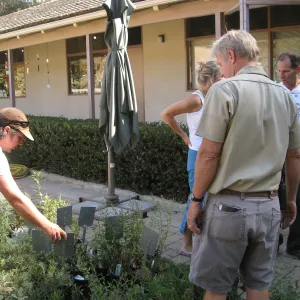 2009 Fall Plant Sale set-up, Bruce Reed, Dave Kershaw