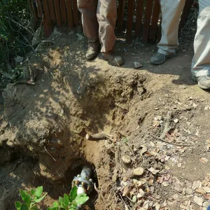 4-inch pipe repair, just north of Tunnel Road reverse pressure device, looking south