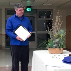 Bruce Reed receiving Horticulturist of the year award