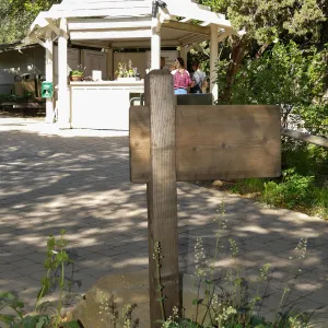 Wayfinding sign 2ca