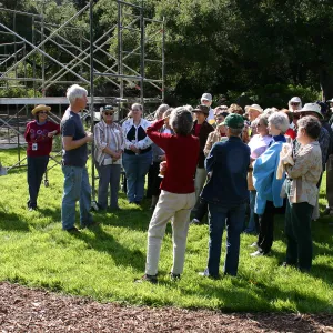 Toad Hall Construction, Patrick Dougherty orienting volunteers