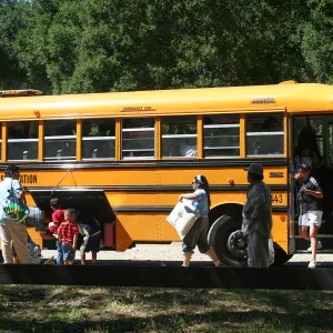 FamCamp 2006, Families arrive at campsite