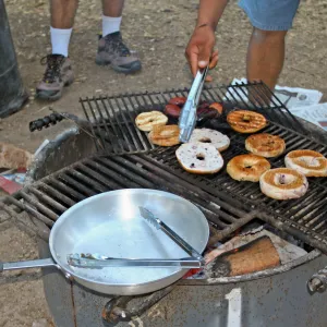 FamCamp 2008, Toasting bagels