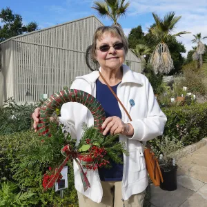 Free Senior Day, Wreathmaking Class