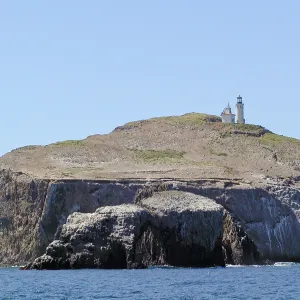 Anacapa Island Trip, Arch Rock and lighthouse