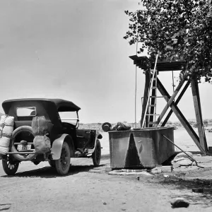 ï¿½Ballarat Tripï¿½, auto and water tower