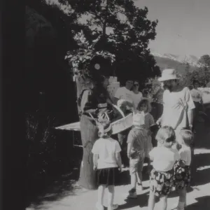 Talking Tree - Give the Earth a Hand Day