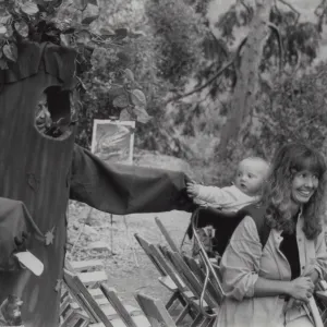 Talking Tree - Give the Earth a Hand Day