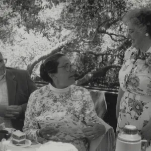 Elizabeth Hvolboll and Contributions Coordinator Mary Allcott at Members' Day Picnic, 1991