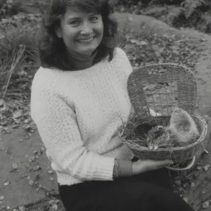 Deborah McCleister displays nests from her class Nests of our Feathered Friends at SBBG