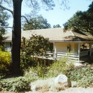 Gift Shop, north wing from entrance path
