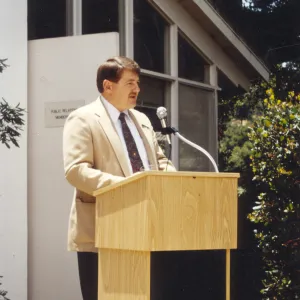 Edward Schneider