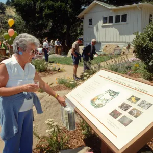 Home Demonstration Garden Dedication