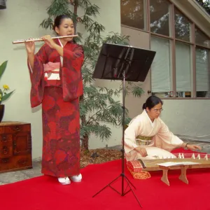 musicians at tea house event