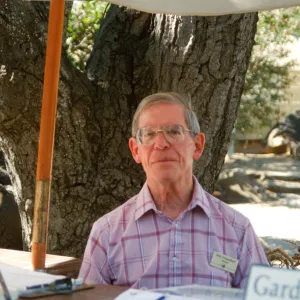 Bob Fraundorf, volunteer