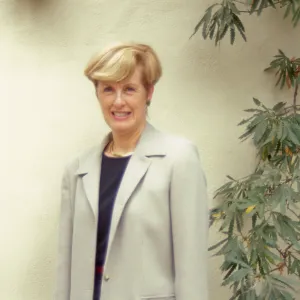 Elizabeth Ross, Board of Trustees