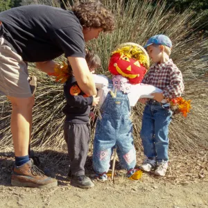 Scarecrow Contest 1998