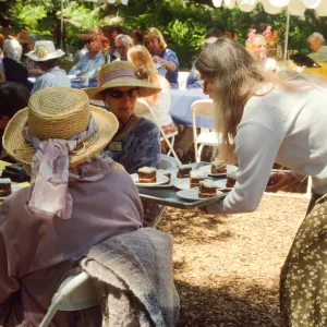 Volunteer Luncheon 2001