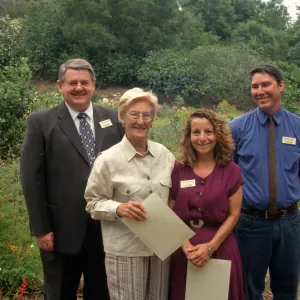 Pat Kendall and Jo Anne Banks receive Garden Growers Diplomas, Volunteer Luncheon 2003