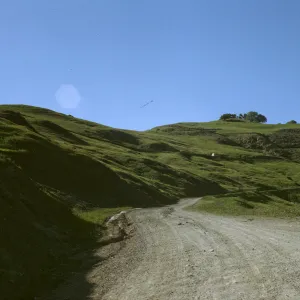 green hills, De la Guerra Springs, road