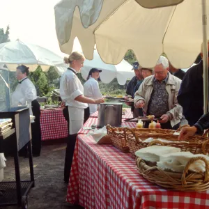 SBBG Members BBQ, 2001, catering