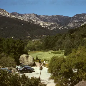 SBBG Members Day, 1944, automobiles parked at the Blaksley Boulder