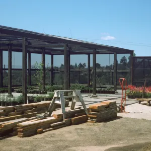 Construction: Can yard surface concrete