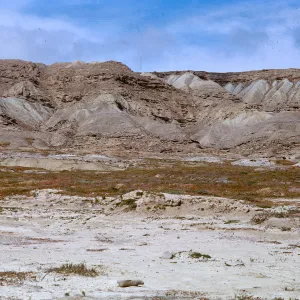 escarpment to North of Dutch Harbor - terrace, 66-119 & SN-375
