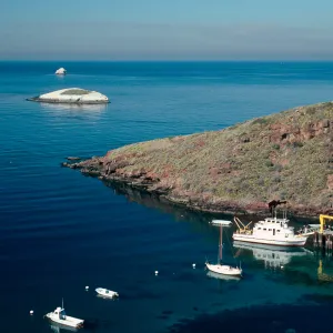 Big Fishermans Cove, Bird Rock, USC Marine Science Center, Santa Catalina Island