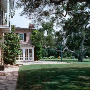 house & lawn, Dickinson - Hope Ranch