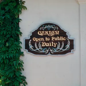 Sherman Library & Gardens